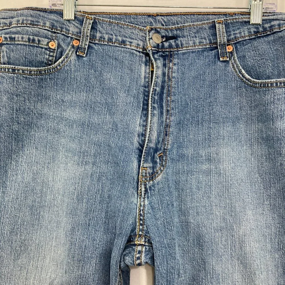 Levi’s 541‎ Men’s size 40x28 Blue Athletic Fit Jeans Casual